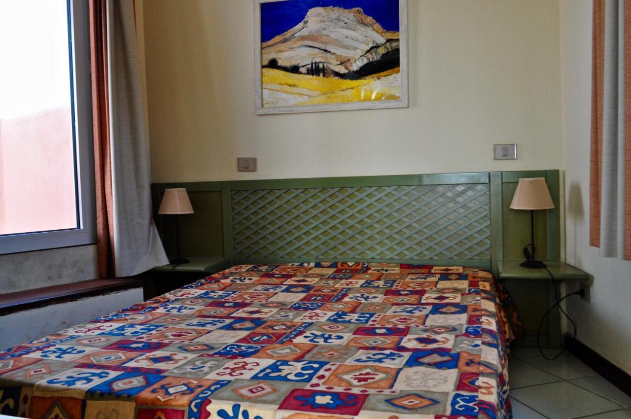Apartamento Rocciarossa Isola Rossa Exterior foto